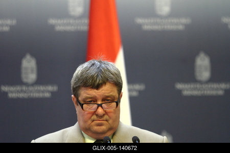 Varga Mihály és Tállai András sajtótájékoztatója-stock-foto