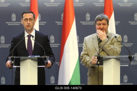 Varga Mihály és Tállai András sajtótájékoztatója-stock-foto