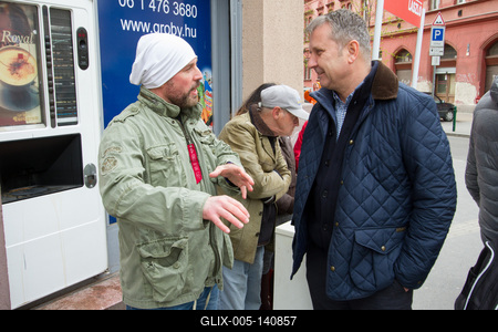 Dopeman (Pityinger László) kampányol a Teleki téren-stock-foto