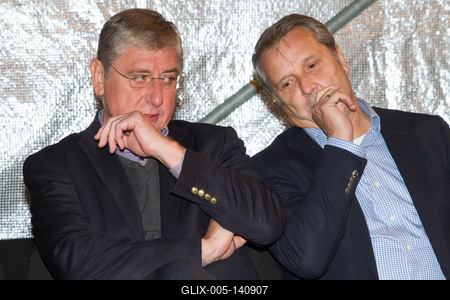 Megállapodást írtak alá az ellenzéki pártok-stock-foto