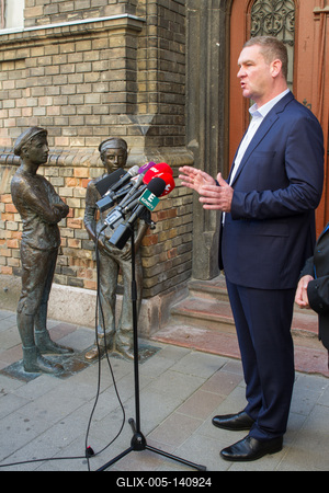 Botka László és Hiller István sajtótájékoztatója-stock-foto