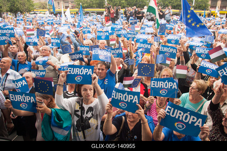 DK rendezvény a Nyugati téren-stock-foto