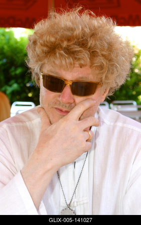 Müller Péter Sziámi költő, énekes-stock-foto