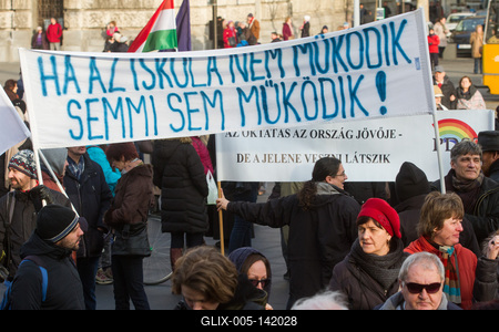 Oktatás - A Tanítanék Mozgalom demonstrációja-stock-foto