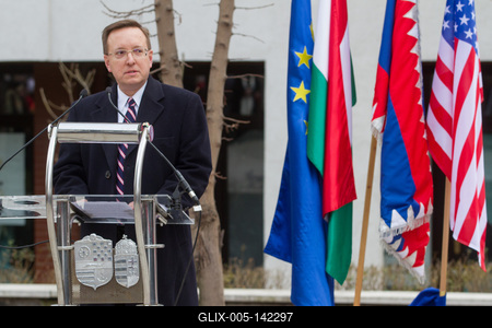 Felavatták Tom Lantos szobrát-stock-foto