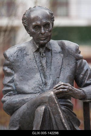 Felavatták Tom Lantos szobrát-stock-foto