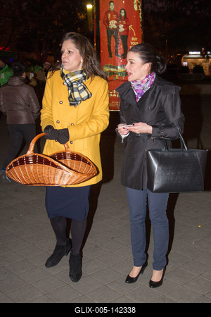 Az LMP ételosztása a Deák téren-stock-foto