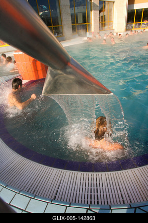 Gyógy- és Wellnessfürdő, Sárvár-stock-foto