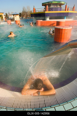 Gyógy- és Wellnessfürdő, Sárvár-stock-foto