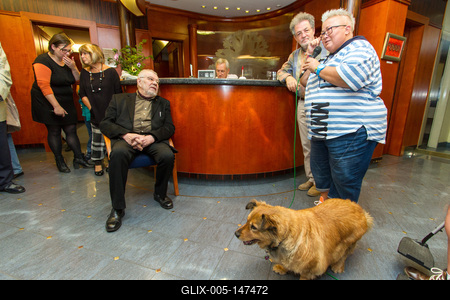 Haraszty István kiállítása a Klubrádióban.A képen Haraszty István,arató András és Falusi Mariann.2017.09.18.Fotó:Vörös Szilárd-stock-foto