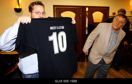 Megy a gőzös-stock-foto