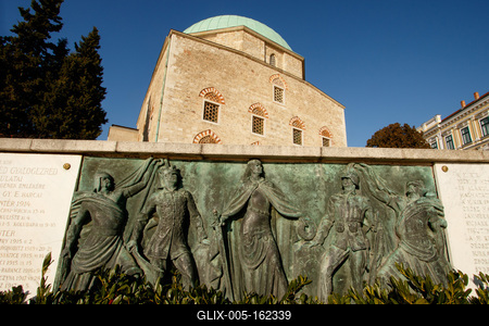 Pécs,Dzsámi a Széchenyi téren.2019.12.30.Fotó:Vörös Szilárd-stock-foto
