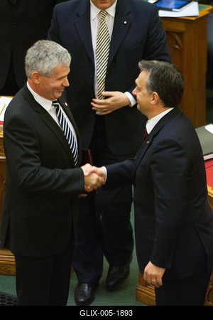 Budapest, 2010.12.07.Megválasztotta Polt Pétert legfőbb ügyésznek az Országgyűlés.A képen: Polt Péter(balra) és Orbán Viktor-stock-foto