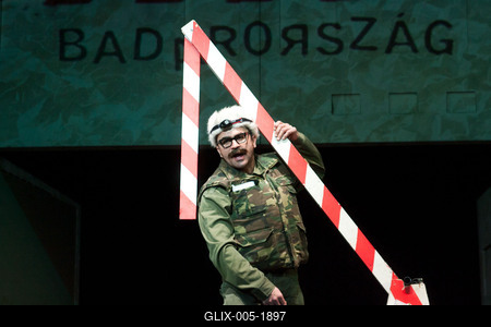 Presser Gábor - Varró Dániel - Teslár Ákos: Túl a Maszat-hegyen-stock-foto