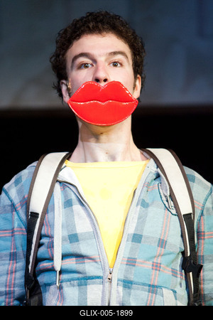 Presser Gábor - Varró Dániel - Teslár Ákos: Túl a Maszat-hegyen-stock-foto