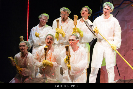 Presser Gábor - Varró Dániel - Teslár Ákos: Túl a Maszat-hegyen-stock-foto