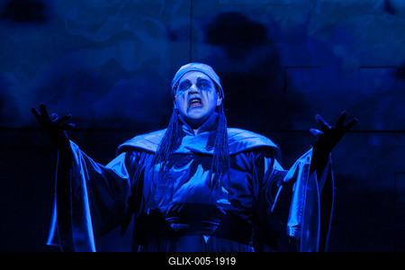 Presser Gábor - Varró Dániel - Teslár Ákos: Túl a Maszat-hegyen-stock-foto