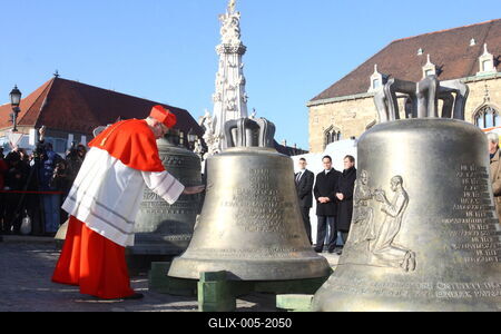 A Mátyás templom harangjai-stock-foto