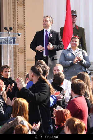 Március 15.-i megemlékezés a Múzeum kertben-stock-foto