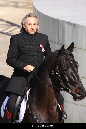 Március 15.-i megemlékezés a Múzeum kertben-stock-foto