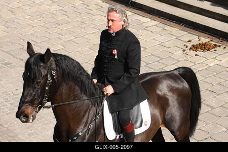 Március 15.-i megemlékezés a Múzeum kertben-stock-foto