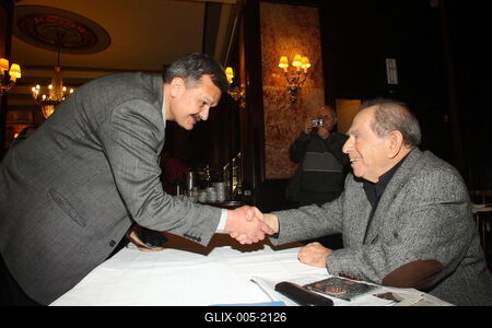 Paul Lendvai: Az eltékozolt ország - könyvbemutató-stock-foto