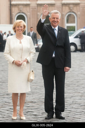 Beiktatják az új köztársasági elnököt-stock-foto