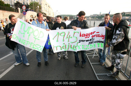 Békenap a Duna-parton-stock-foto