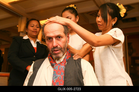 Benkő Dániel női hátsókat fest-stock-foto