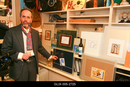 Benkő Dániel női hátsókat fest-stock-foto