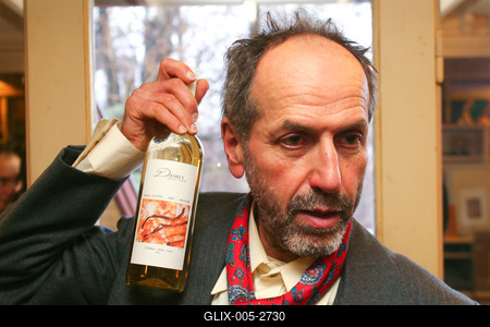 Benkő Dániel női hátsókat fest-stock-foto