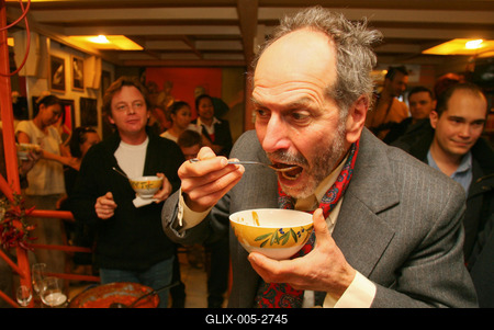 Benkő Dániel női hátsókat fest-stock-foto