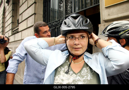 SZDSZ: 56 milliárd a Kerékpáros Magyarország Programra-stock-foto