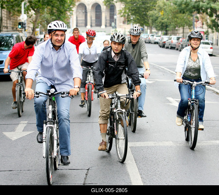 SZDSZ: 56 milliárd a Kerékpáros Magyarország Programra-stock-foto