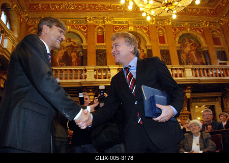 Átadták a főváros díszpolgári címeit és a Pro Urbe Budapest díjakat-stock-foto