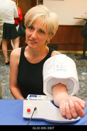 Öt éves az Egy Csepp Figyelem Alapítvány-stock-foto