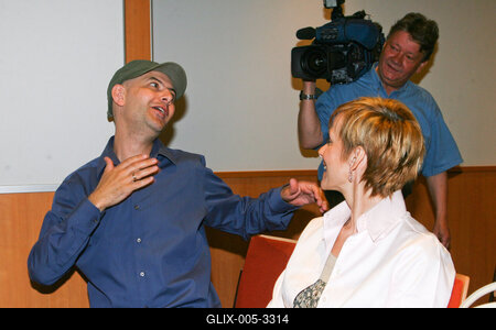 Öt éves az Egy Csepp Figyelem Alapítvány-stock-foto