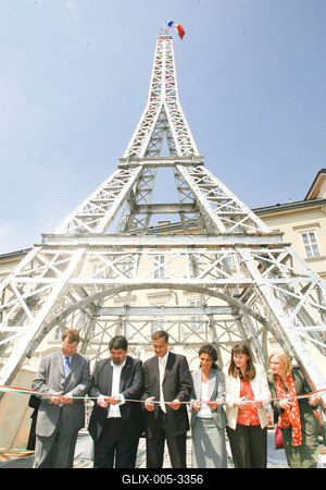 Eiffel-torony Budapesten-stock-foto