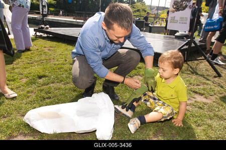 TeSzedd! akció Budapesten-stock-foto