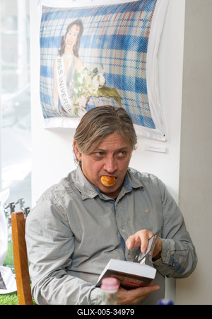 10 éves fennállását ünnepelte a Dumaszínház-stock-foto