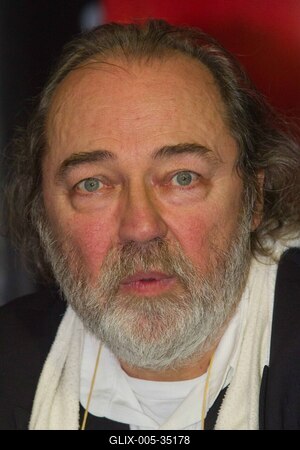 Omega sajtótájékoztató-stock-foto