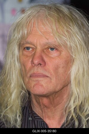 Omega sajtótájékoztató-stock-foto