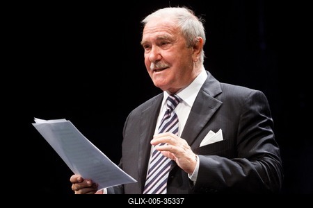 Várkonyi Zoltán est a Vígszínházban-stock-foto