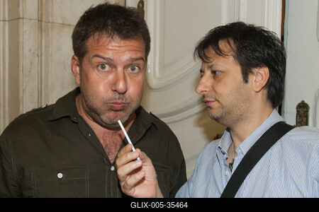 Karinthy gyűrű átadása-stock-foto