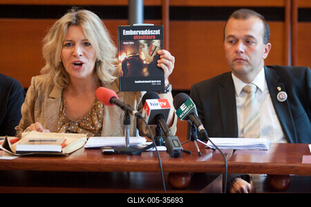 Feljelentést tett a Nemzeti Jogvédő Alapítvány-stock-foto