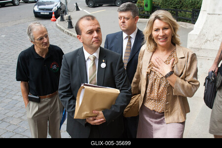 Feljelentést tett a Nemzeti Jogvédő Alapítvány-stock-foto