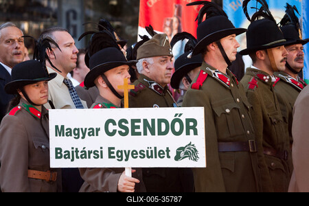 Szent mise és Szent Jobb körmenet-stock-foto