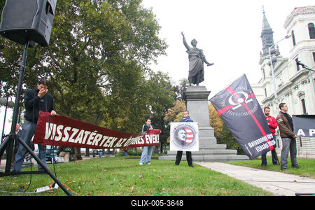 56-ra emlékeznek a Hatvanégy Vármegye Mozgalom aktivistái-stock-foto