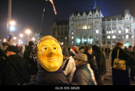 Zavargások a Kossuth téren-stock-foto