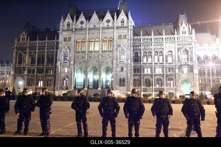 Zavargások a Kossuth téren-stock-foto